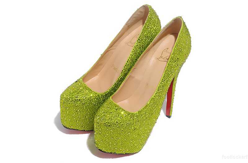 Christian Louboutin Spiked Pumps Prix Prix Christian Louboutin France